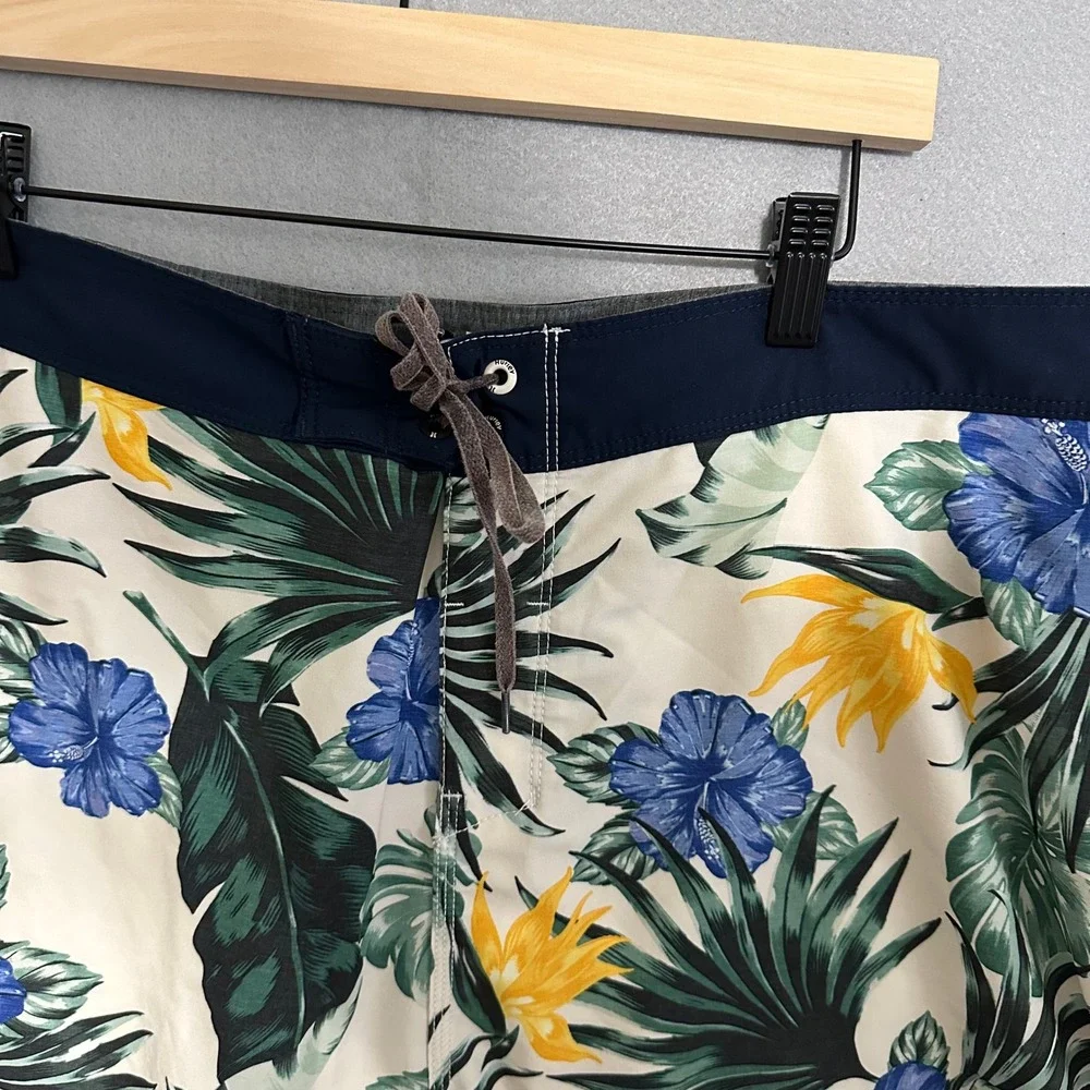 Hurley Mens Tropical Floral Board Shorts White Blue Hibiscus Swim Trunks Size 38